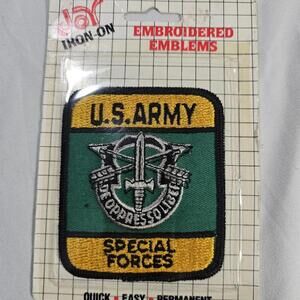 JOY Vtg 1987 United States US ARMY SPECIAL FORCES  Patch Militay Badge Iron On
